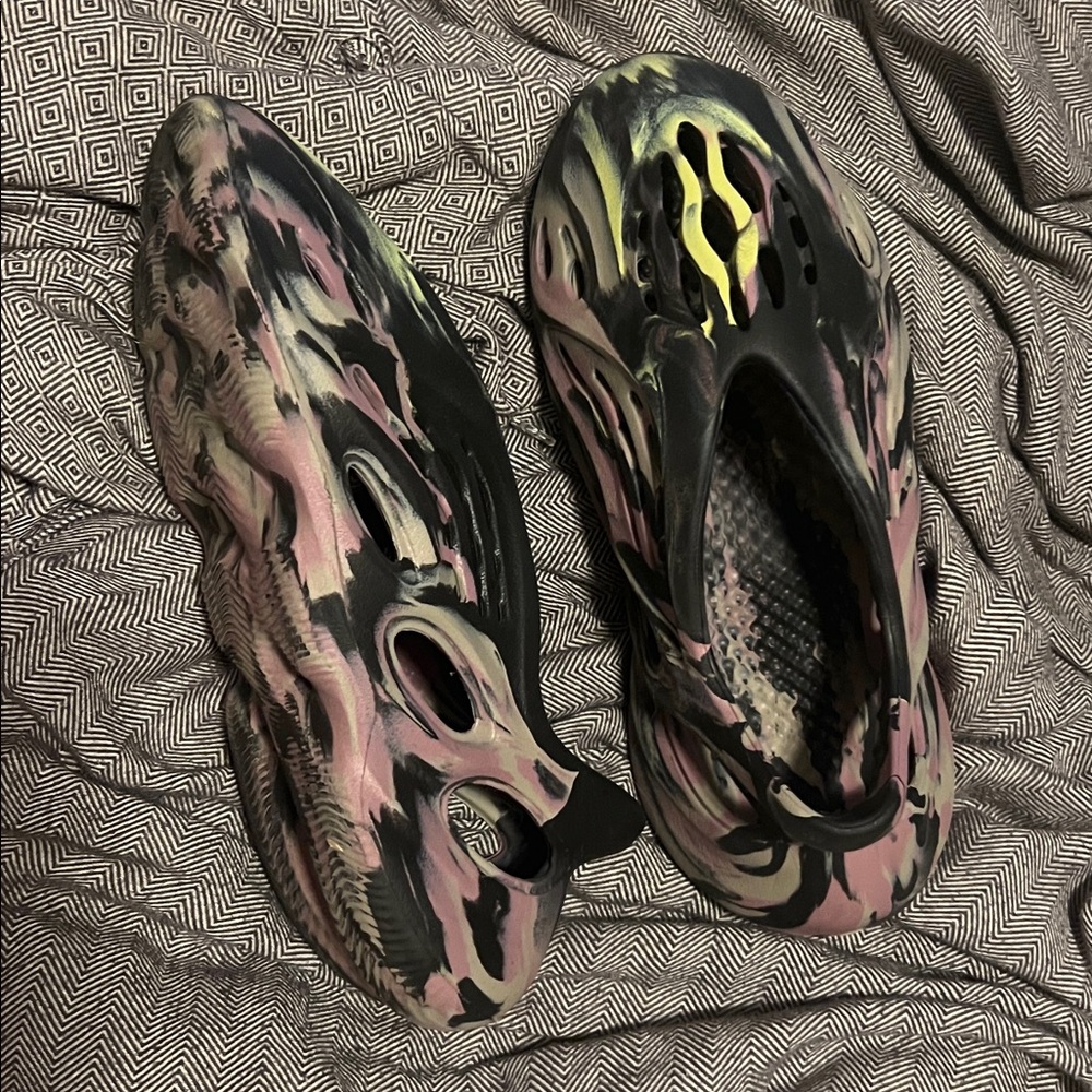 Multicolor Slip-On Clogs - Picture 2 of 5